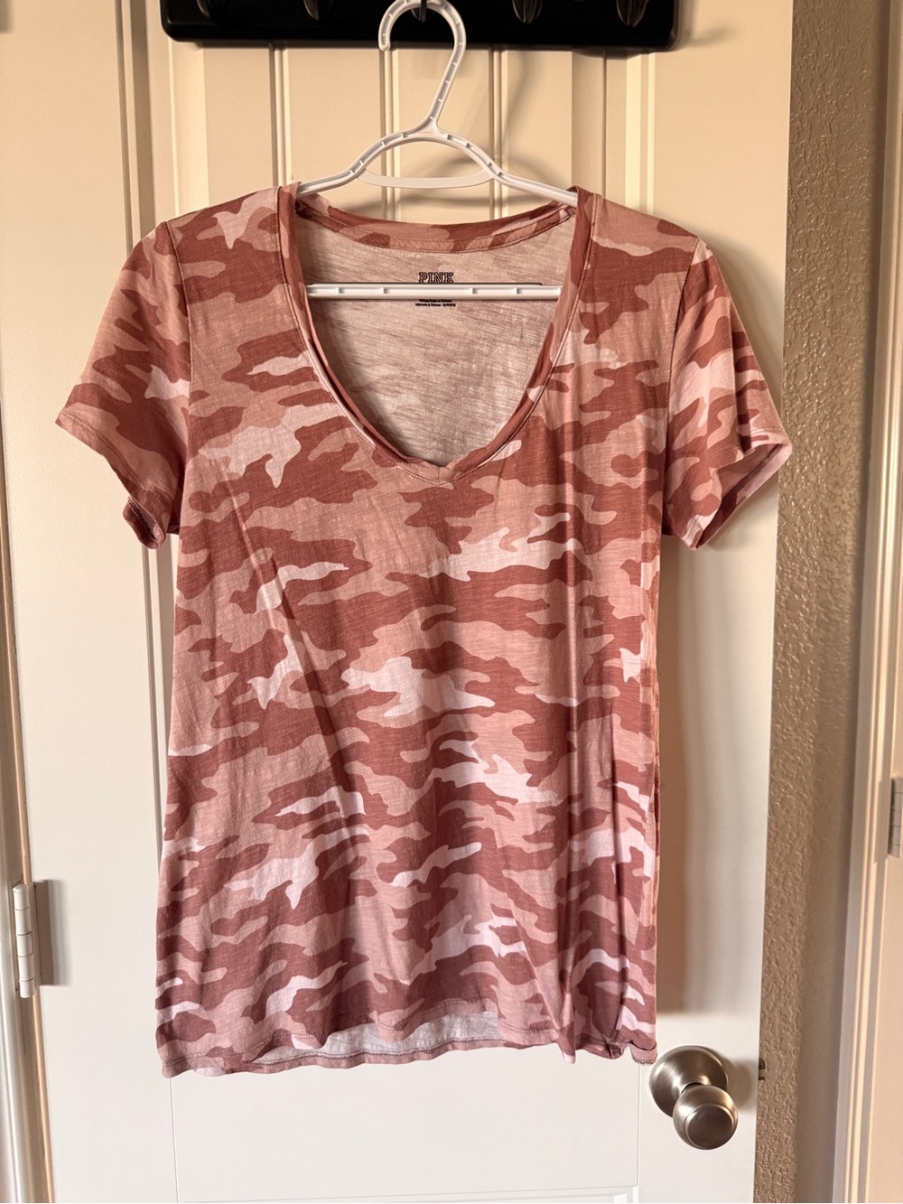 PINK Victoria's Secret Rose Camo V-Neck Tee